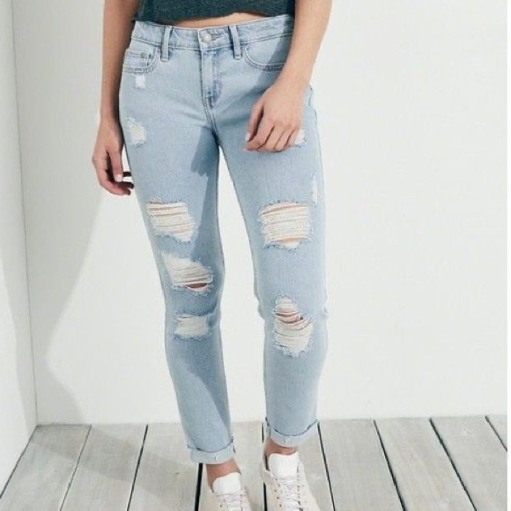 Hollister Low Rise Crop Jeans